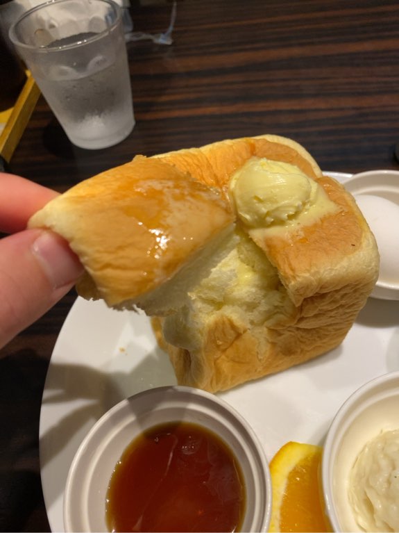 ことこと珈琲美里店　バターパン