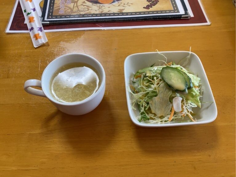ナマステ サガルマタ豊田店　スープとサラダ