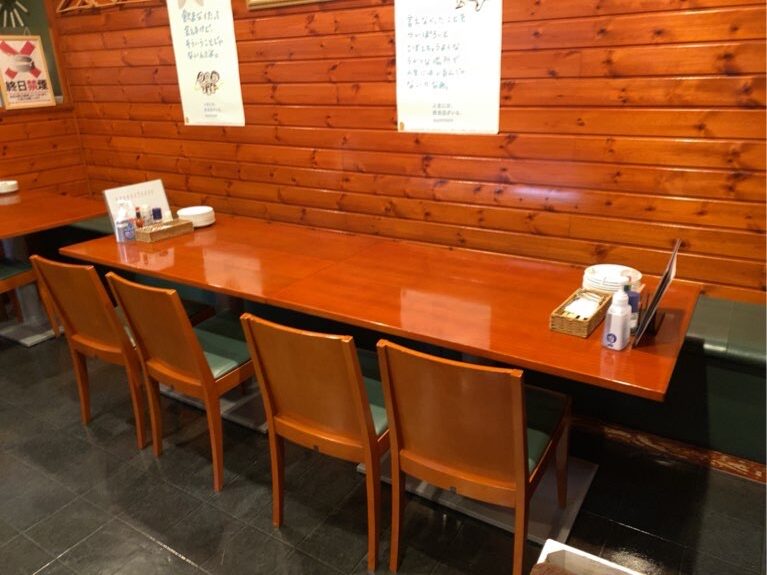 漁師料理フレスコ（豊田市）　テーブル席