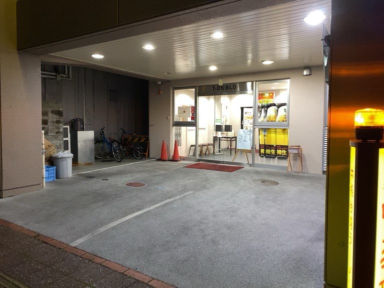 味楽瑠（ミラクル）豊田市　店舗前駐車場