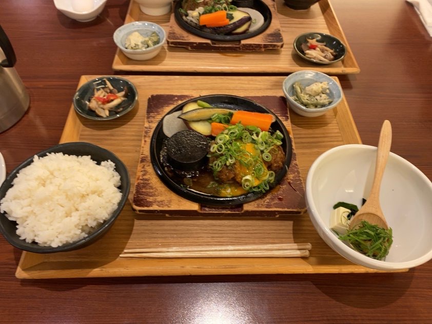 米と味噌と挽肉と。豊田店　レアハンバーグランチ