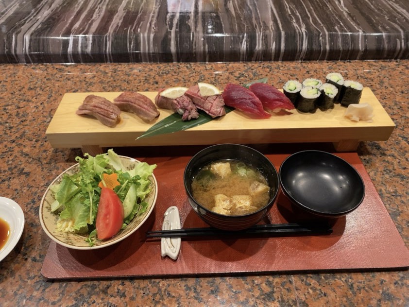 なぎさ寿司（豊田市）　肉寿司ランチ