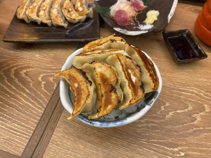 肉汁餃子のダンダダン豊田店　餃子丼