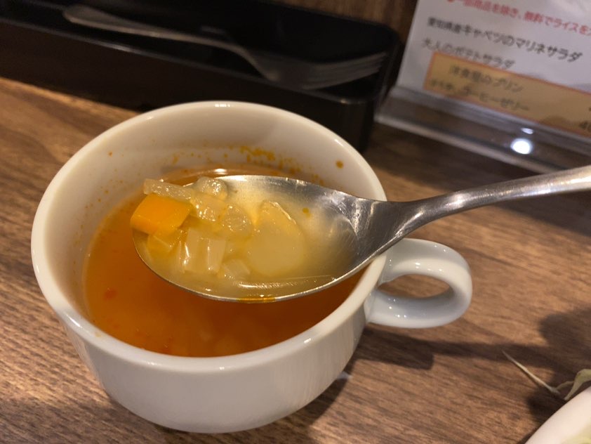 洋食屋ギンシャチキッチン　スープ