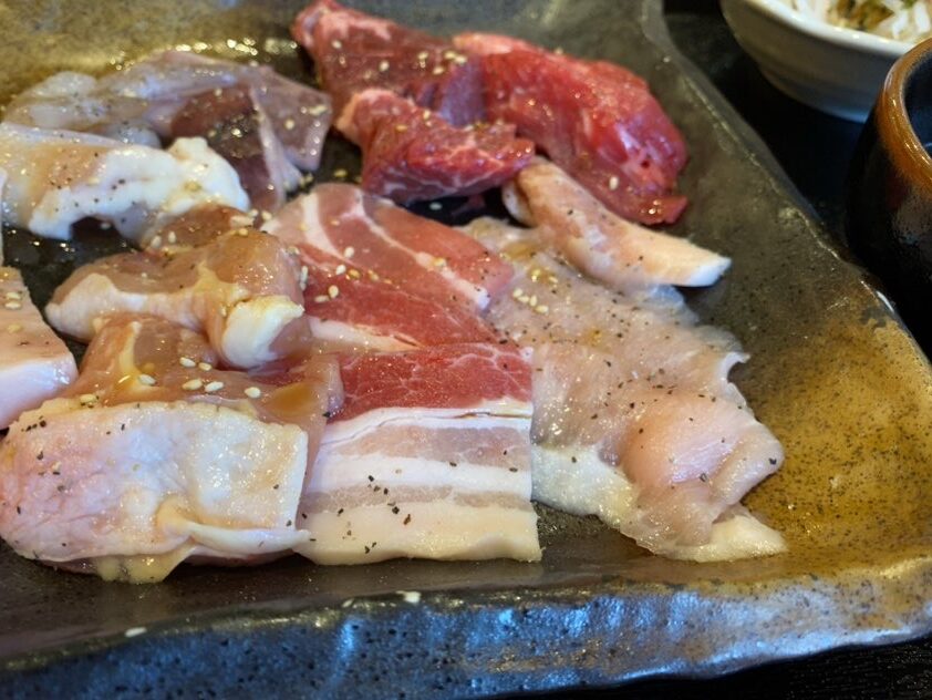 神戸屋 丸山店　豚肉と鶏肉