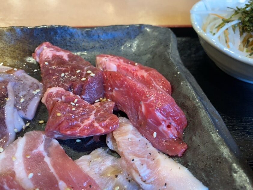 神戸屋 丸山店　赤身肉とロース