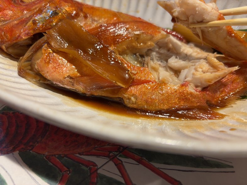 魚貝バル 魚群（豊田市） 金目鯛の煮つけの中身