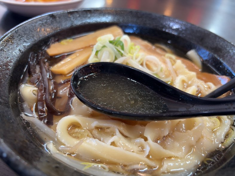 中国料理 幸華 豊田店　刀削麺のスープ