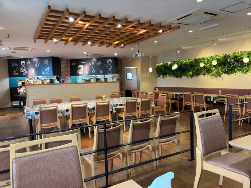 Active Communication Cafe RIGHT PLACE（豊田市）　店内風景