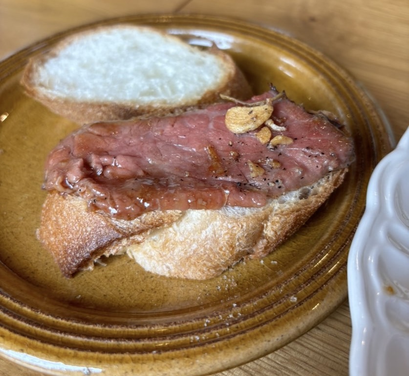 Danbo カフェ&ハンバーグ ローストビーフとパン