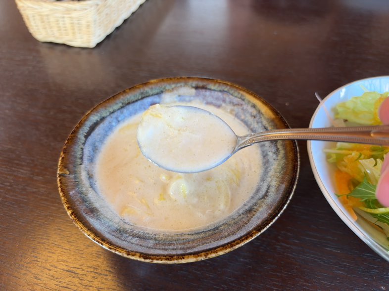 創作欧風料理TOUHACHI（豊田市）　スープ一口