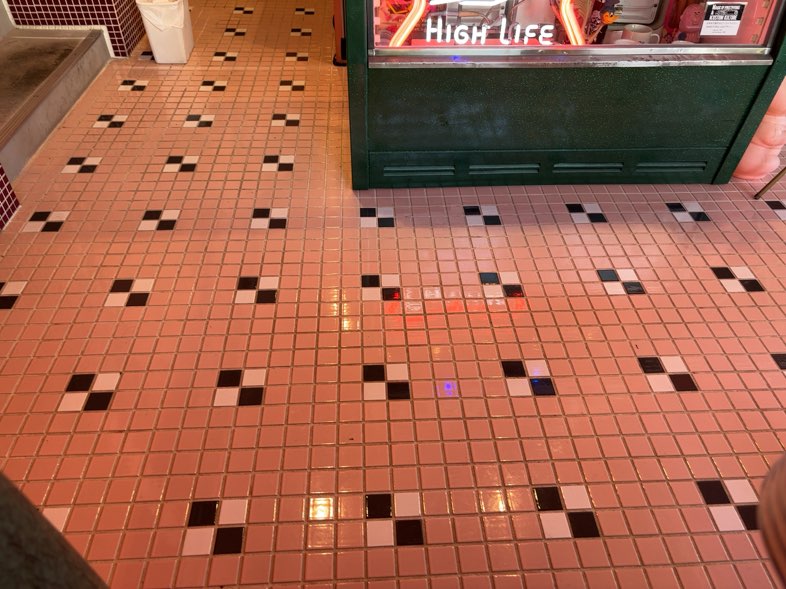 ホットバニーダイナー（豊田市）　床のタイル