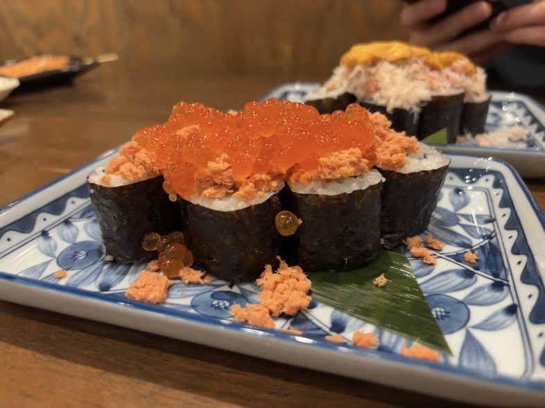 呼炉凪来（ころなぎらい）豊田市駅前店　鮭といくらのお寿司