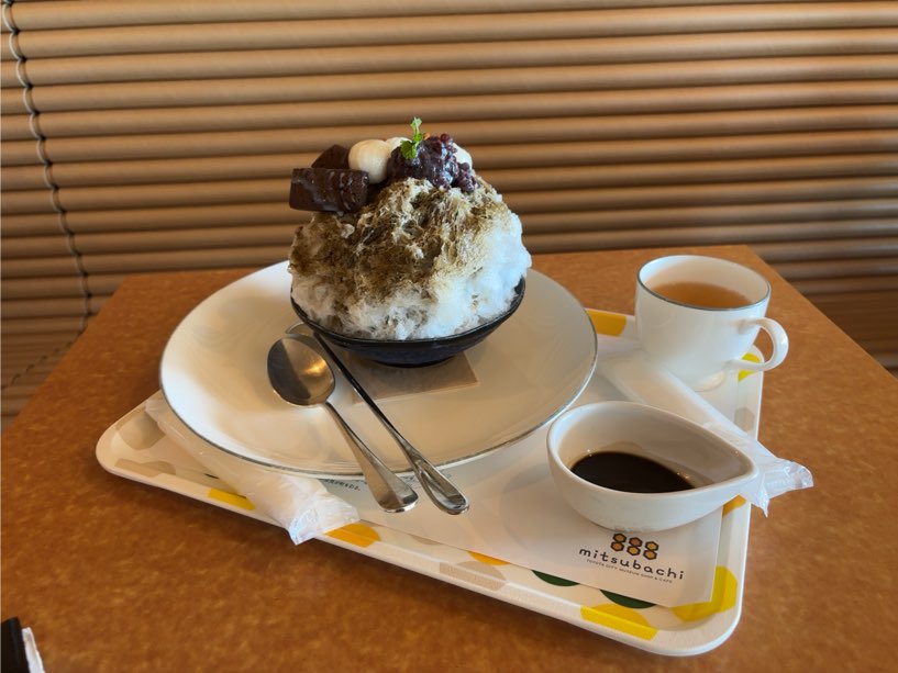 カフェ 888mitsubachi　ほうじ茶かき氷