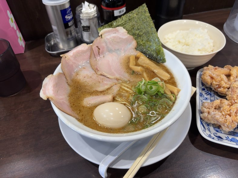 大豊商店（三河豊田）　魚介豚骨濃厚ラーメン