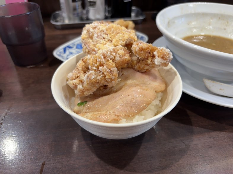 大豊商店（三河豊田）　唐揚げチャーシュー丼