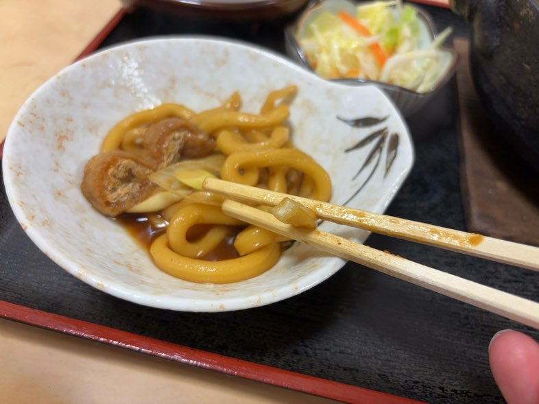 めん処 大福（豊田市）　味噌煮込みうどん一口