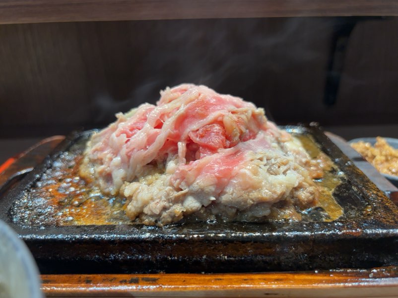 感動の肉と米 豊田錦店　カルビヴォルケーノ