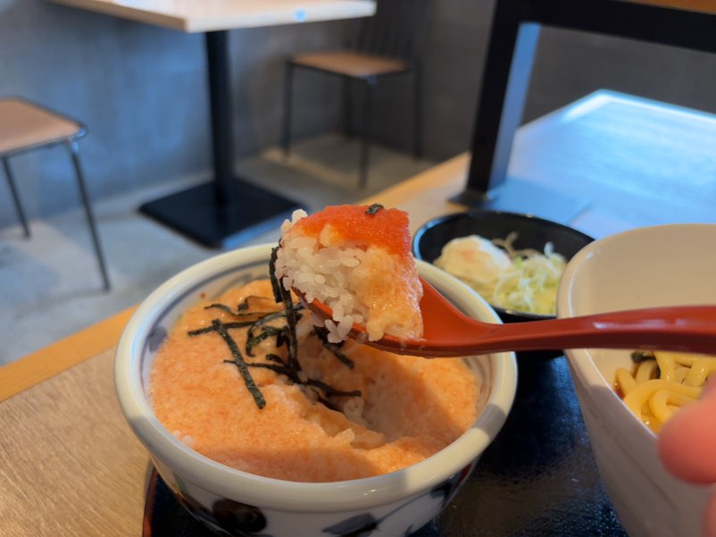 コルシカUDON（豊田市）　明太子とろろ丼一口