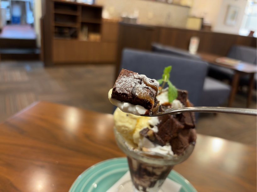 カフェダウニー豊田店　チョコブラウニー一口