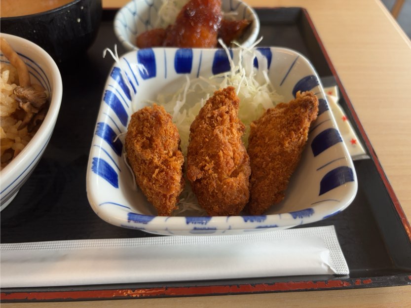 下市場食堂　カキフライ