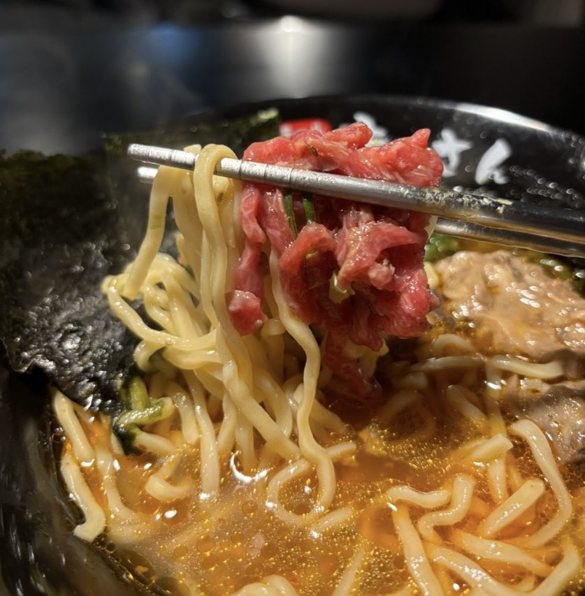 焼肉屋まっさん（みよし）　ユッケとテールラーメン