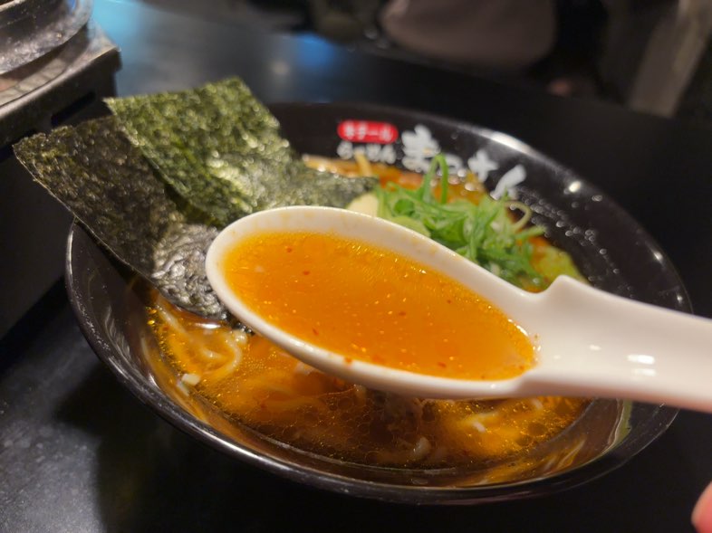 焼肉屋まっさん（みよし）　テールラーメンのスープ一口