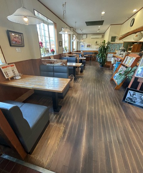 カフェ&ギャラリーコスモス(豊田市) 店内雰囲気