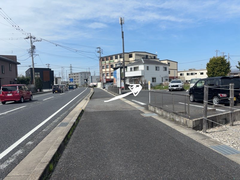 日本料理おか山(豊田市) 駐車場の入口