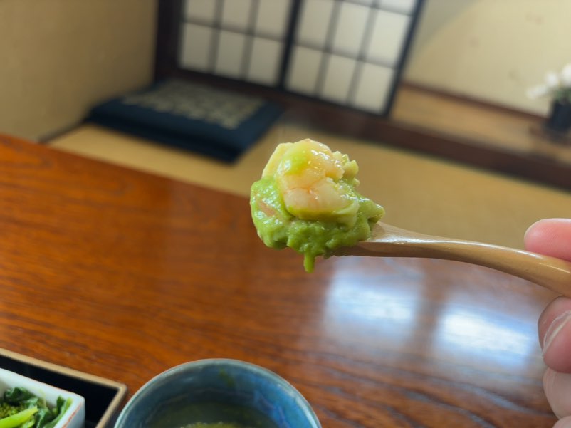 日本料理おか山(豊田市) 緑のグラタン一口