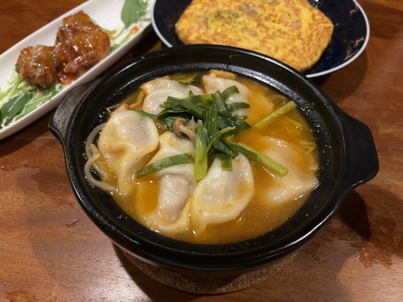 より道ダイニングやくう 水餃子鍋