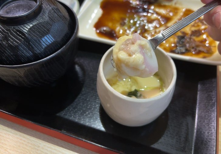 味処しらとり(豊田市) 茶碗蒸し一口