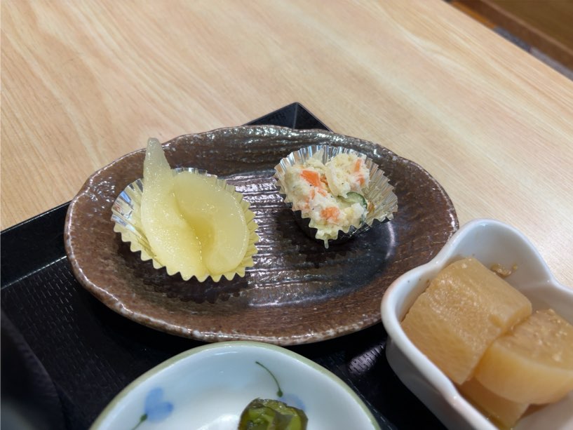 味処しらとり(豊田市) ポテサラ