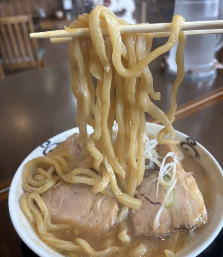 麺創なな家(豊田市) ブラウンひまわりの麺
