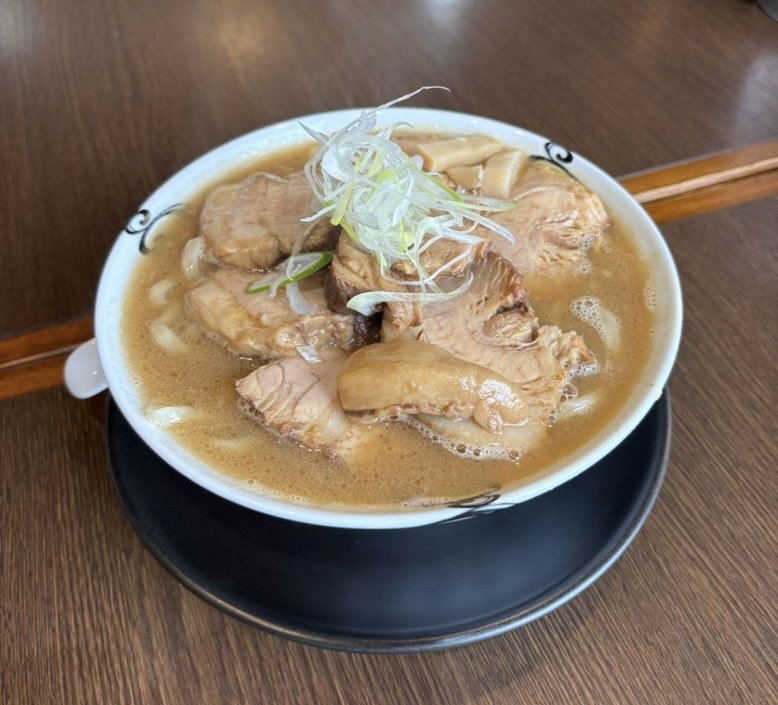 麺創なな家(豊田市) ブラウンひまわり