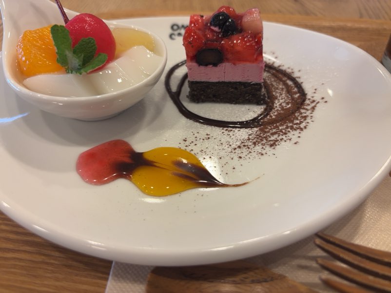 おむすびカフェOMU(おむ)みよし市 デザートのソース