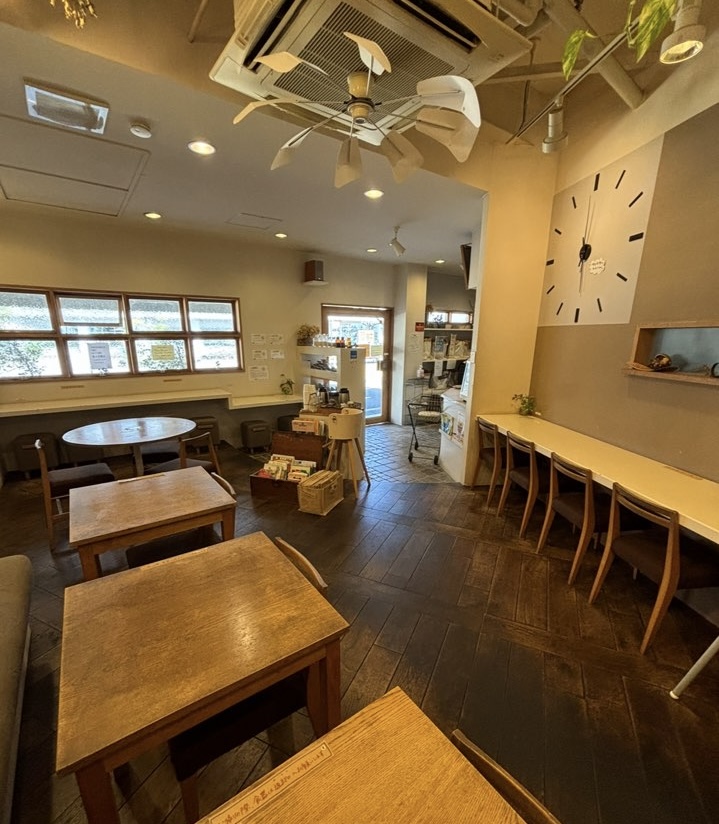 おむすびカフェOMU(おむ)みよし市 店内風景