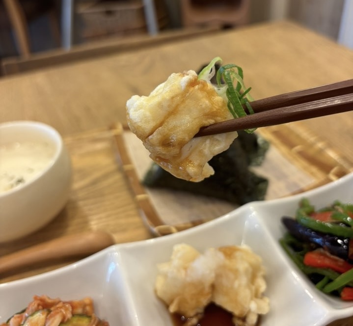 おむすびカフェOMU(おむ)みよし市 揚げ出し豆腐一口