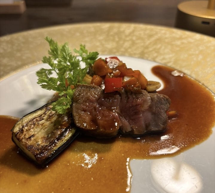 OSTERIA LUN FUJIMOTO di MON CAFE 松坂牛のステーキ