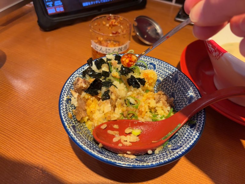 豚骨麺屋 一番軒 豊田大林FC店 TKGとにんにく油