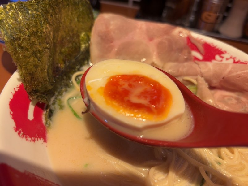 豚骨麺屋 一番軒 豊田大林FC店 白豚骨の味玉