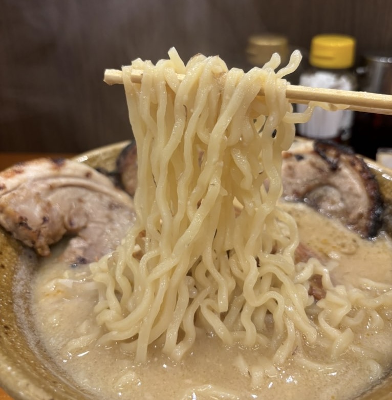 麺場 田所商店 豊田店 信州味噌ラーメンの麺