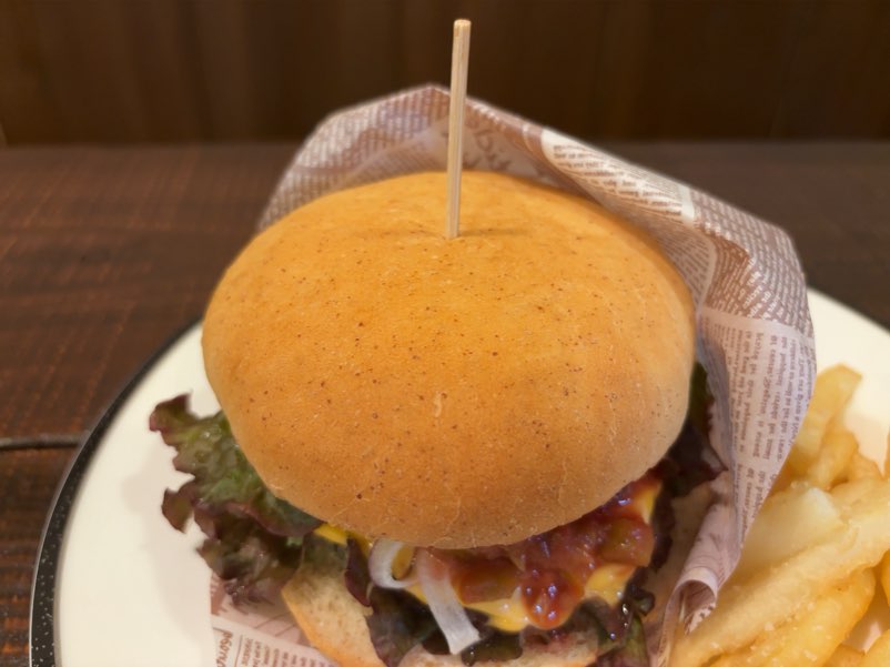 Fields Cafe & ENGLISH バーガーのバンズ
