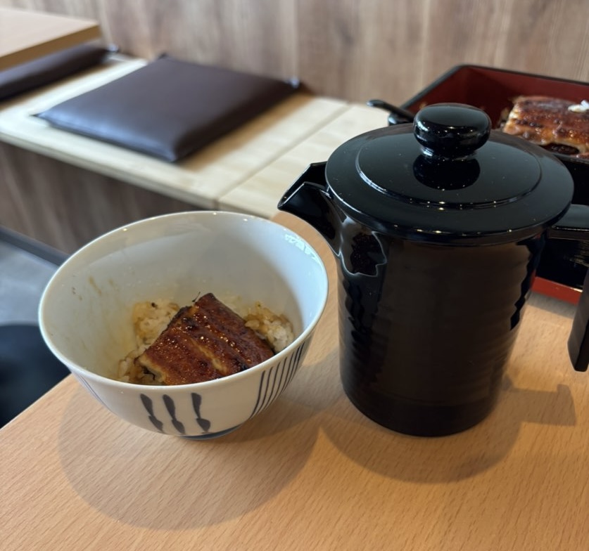 ふわとろ鰻の丸やす(豊田市) 鰻重と出汁