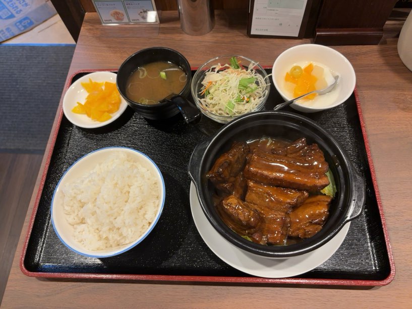 中華料理 娘娘飯店 豚角煮定食
