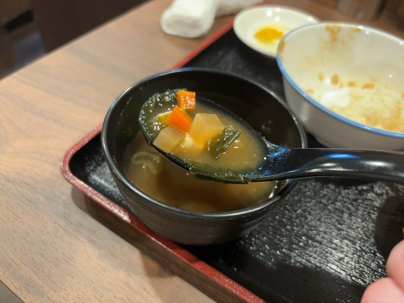 中華料理 娘娘飯店 味噌汁一口