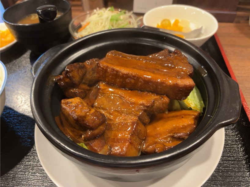 中華料理 娘娘飯店 豚の角煮