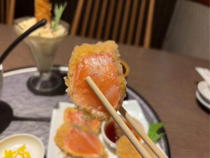 三代目ふらり寿司&お台所ふらり 豊田店 キングサーモンレアかつ一口