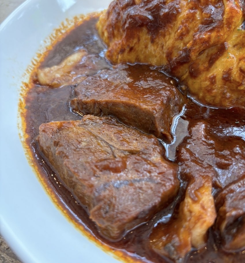 リトルヤミー豊田店 オムライスの牛ほほ肉