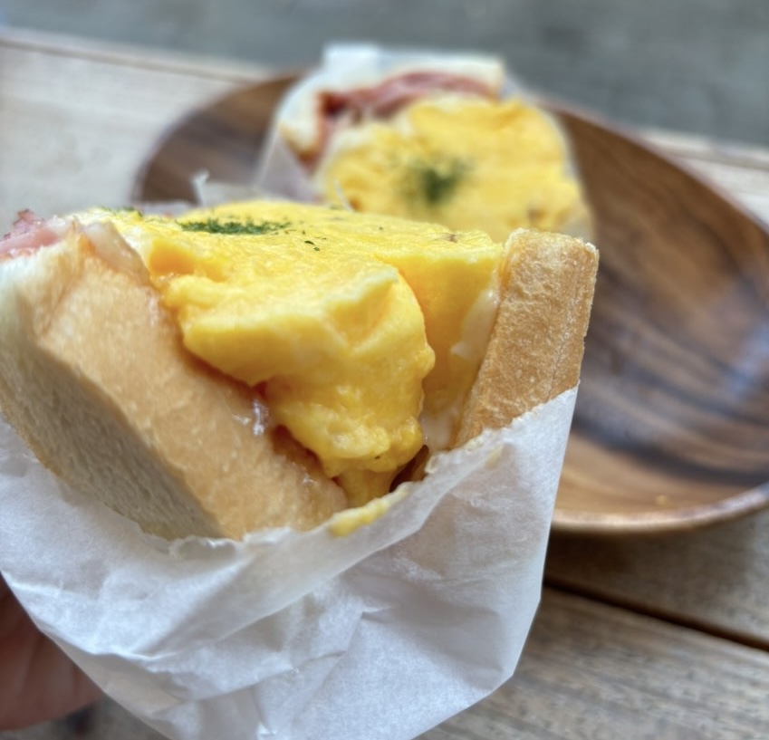リトルヤミー豊田店 オムレツサンド一口